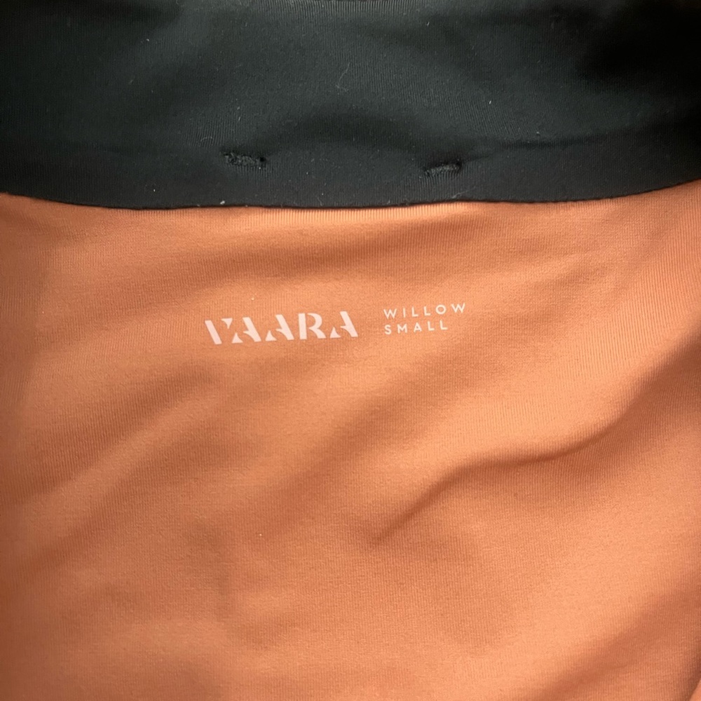 VAARA WILLOW ZIP CROP TOP SMALL - Picture 4 of 4